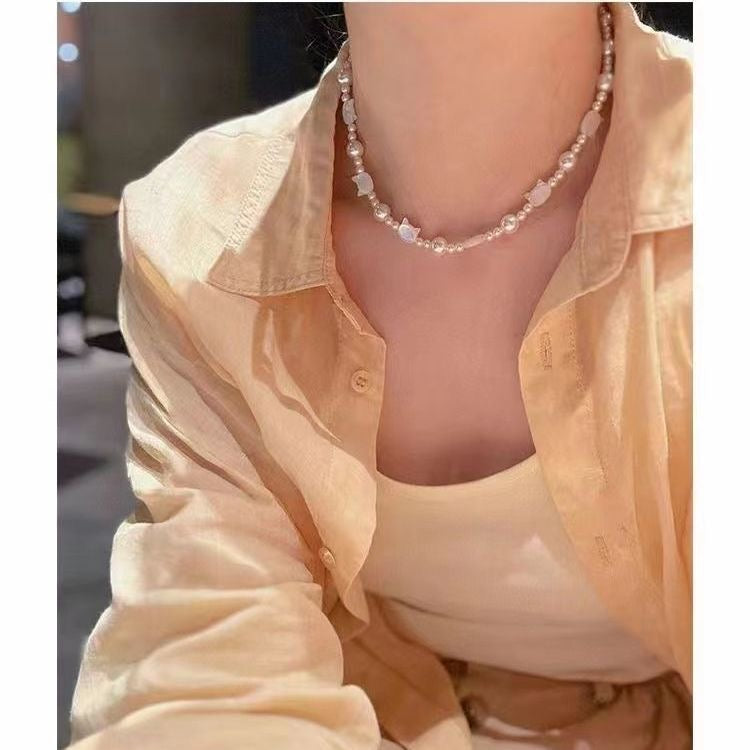 Cat head pearl necklace