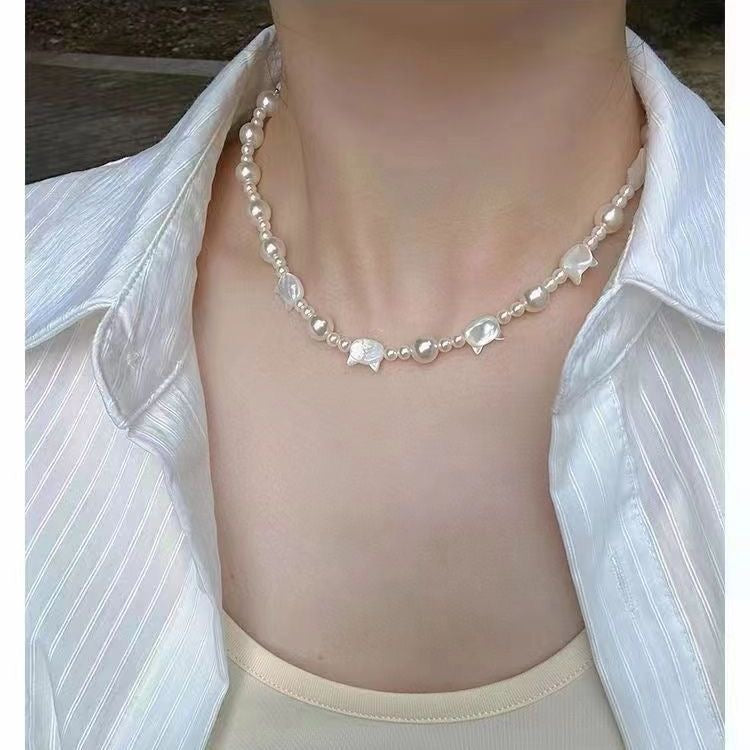 Cat head pearl necklace