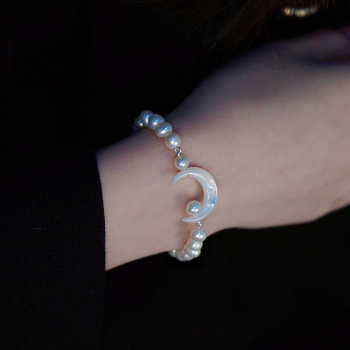 Natural shell Moon Natural pearl bracelet