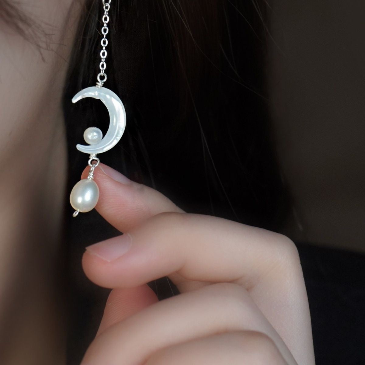 Natural shell Moon Natural pearl earrings