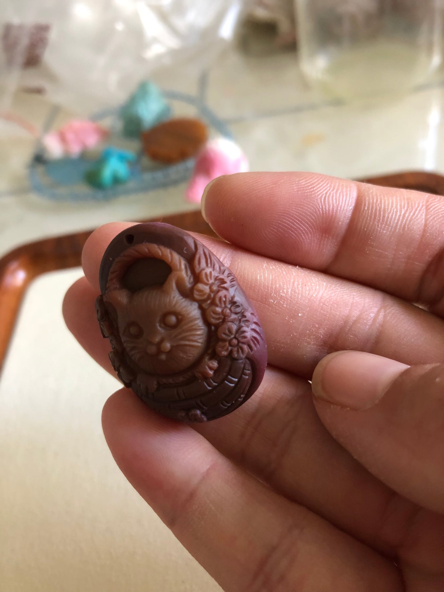 Natural Yanyuan Agate hand-carved cat pendent